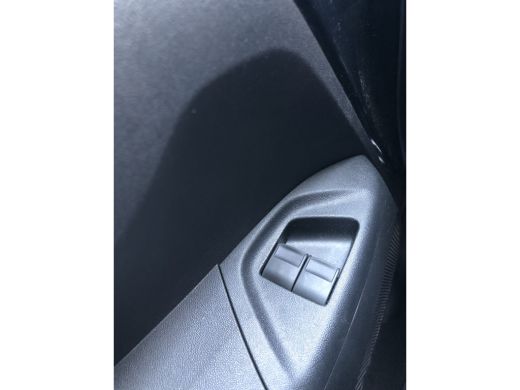 Peugeot 108 Peugeot 1.0 e-VTi Active | Achterbank in delen neerklapbaar | Airco | Centrale deurvergrendeling ... ActivLease financial lease