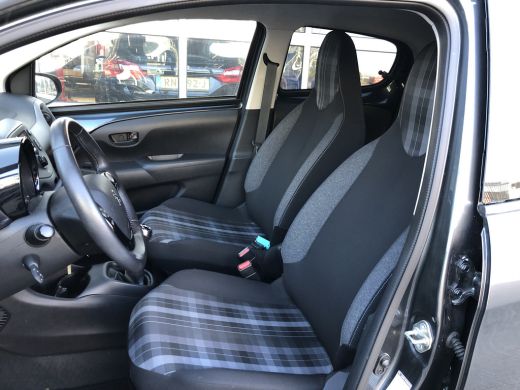 Peugeot 108 Peugeot 1.0 e-VTi Active | Achterbank in delen neerklapbaar | Airco | Centrale deurvergrendeling ... ActivLease financial lease