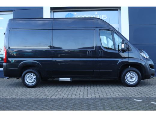Peugeot Boxer 333 2.2 BlueHDi 140 L2H2 Premium | Camera | Trehaak | Cruise Control | Navi | Carplay | Airco | PDC ActivLease financial lease