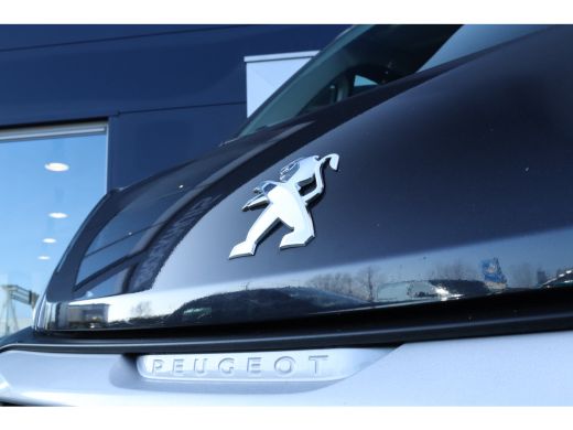 Peugeot Boxer 333 2.2 BlueHDi 140 L2H2 Premium | Camera | Trehaak | Cruise Control | Navi | Carplay | Airco | PDC ActivLease financial lease