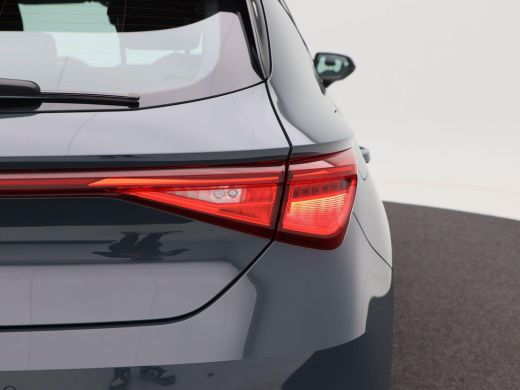 Seat Leon Style 1.5 TSi 115pk | Climate Controle | 17 Inch | CarPlay | Parkeersensoren | 5.798 Km!! ActivLease financial lease