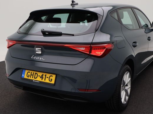 Seat Leon Style 1.5 TSi 115pk | Climate Controle | 17 Inch | CarPlay | Parkeersensoren | 5.798 Km!! ActivLease financial lease