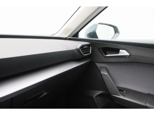 Seat Leon Style 1.5 TSi 115pk | Climate Controle | 17 Inch | CarPlay | Parkeersensoren | 5.798 Km!! ActivLease financial lease
