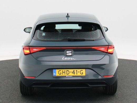 Seat Leon Style 1.5 TSi 115pk | Climate Controle | 17 Inch | CarPlay | Parkeersensoren | 5.798 Km!! ActivLease financial lease