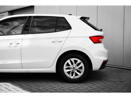 Skoda Fabia Selection Inclusief €3000,- inruilvoordeel | Airconditioning | Cruise control met speedlimiter | ... ActivLease financial lease