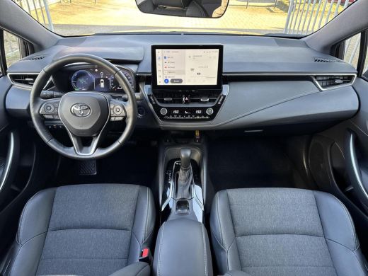 Toyota Corolla Touring Sports 1.8 Hybrid First Edition | 06-10141018 Voor meer informatie ActivLease financial lease
