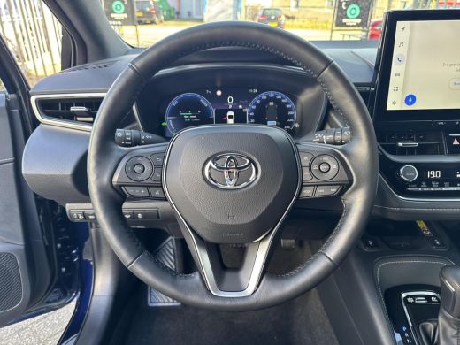 Toyota Corolla Touring Sports 1.8 Hybrid First Edition | 06-10141018 Voor meer informatie ActivLease financial lease
