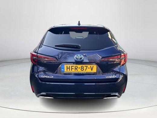 Toyota Corolla Touring Sports 1.8 Hybrid First Edition | 06-10141018 Voor meer informatie ActivLease financial lease