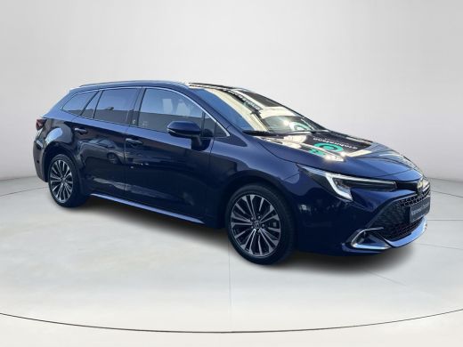 Toyota Corolla Touring Sports 1.8 Hybrid First Edition | 06-10141018 Voor meer informatie ActivLease financial lease