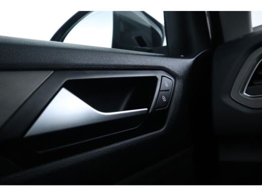Volkswagen T-Roc 1.0 TSI Style Apple Carplay/Android Auto, Parkeersensoren ActivLease financial lease