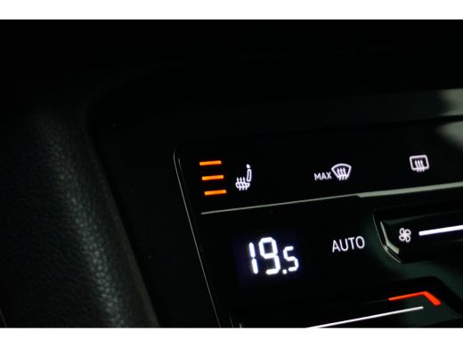 Volkswagen Tiguan 1.5 TSI 150PK DSG-7 Elegance | TREKHAAK | NAVIGATIE | CAMERA | AUTO A. KLEP ActivLease financial lease