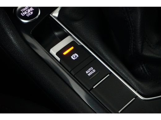 Volkswagen Tiguan 1.5 TSI 150PK DSG-7 Elegance | TREKHAAK | NAVIGATIE | CAMERA | AUTO A. KLEP ActivLease financial lease