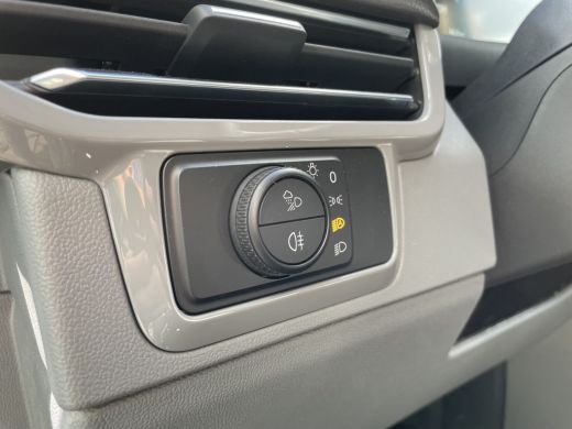 Volkswagen Transporter 2.0 TDI L2H1 30 170PK automaat ActivLease financial lease