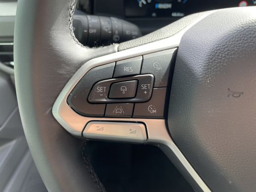 Volkswagen Transporter 2.0 TDI L2H1 30 170PK automaat ActivLease financial lease