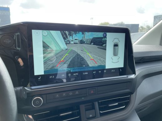 Volkswagen Transporter 2.0 TDI L2H1 30 170PK automaat ActivLease financial lease