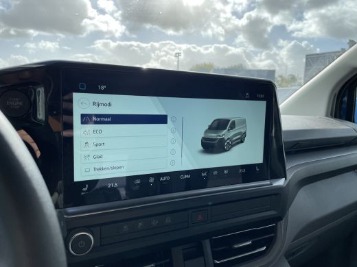 Volkswagen Transporter 2.0 TDI L2H1 30 170PK automaat ActivLease financial lease