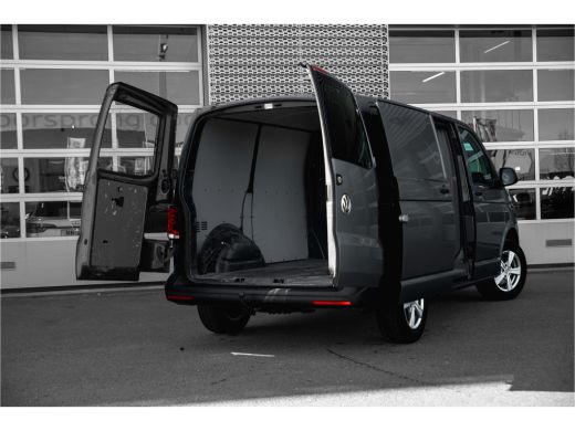 Volkswagen Transporter | Cruise Control | Airco | Carplay | Navi By App | Trekhaak ActivLease financial lease