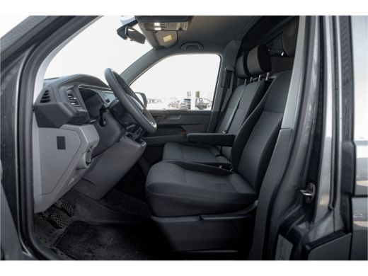 Volkswagen Transporter | Cruise Control | Airco | Carplay | Navi By App | Trekhaak ActivLease financial lease
