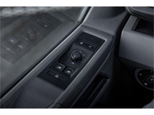 Volkswagen Transporter | Cruise Control | Airco | Carplay | Navi By App | Trekhaak ActivLease financial lease