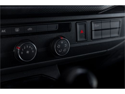 Volkswagen Transporter | Cruise Control | Airco | Carplay | Navi By App | Trekhaak ActivLease financial lease