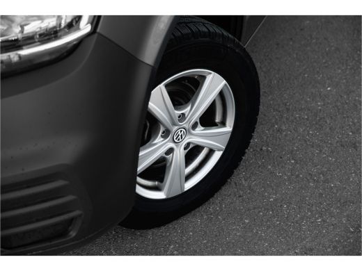 Volkswagen Transporter | Cruise Control | Airco | Carplay | Navi By App | Trekhaak ActivLease financial lease