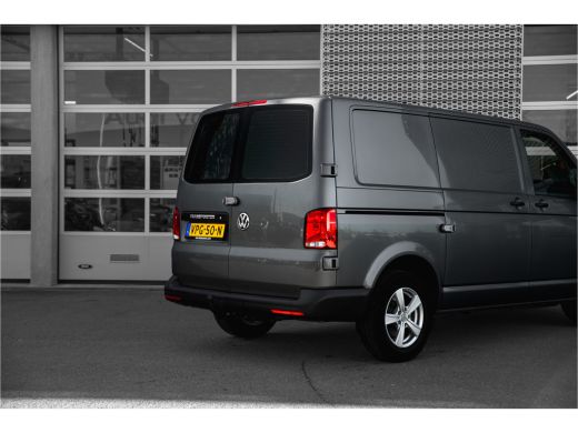 Volkswagen Transporter | Cruise Control | Airco | Carplay | Navi By App | Trekhaak ActivLease financial lease
