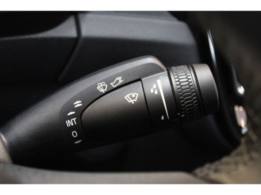 Volvo  EC40 Ext Range 252PK Plus Black Edition 82kWh | Pixel LED | 360º view | HK Audio | Warmtepomp ActivLease financial lease