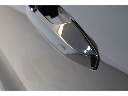 Volvo  EC40 Ext Range 252PK Plus Black Edition 82kWh | Pixel LED | 360º view | HK Audio | Warmtepomp ActivLease financial lease