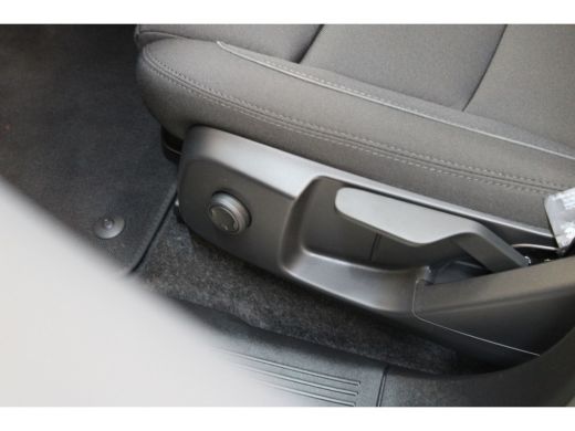 Volvo  EC40 Ext Range 252PK Plus Black Edition 82kWh | Pixel LED | 360º view | HK Audio | Warmtepomp ActivLease financial lease