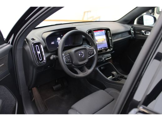 Volvo  EC40 Ext Range 252PK Plus Black Edition 82kWh | Pixel LED | 360º view | HK Audio | Warmtepomp ActivLease financial lease