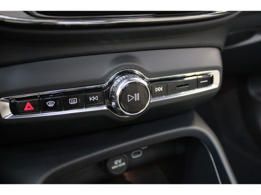 Volvo  EX40 Volvo Extended Range 252PK Ultra 82kWh | Pixel LED | Panoramadak | 20'' | Memory Stoel | HK Audio ActivLease financial lease