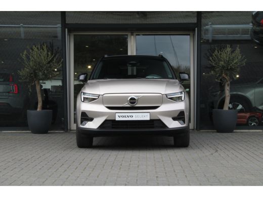 Volvo  XC40 Recharge Core 70 kWh | Climate Pack | Getint Glas | Camera | 19-Inch ActivLease financial lease