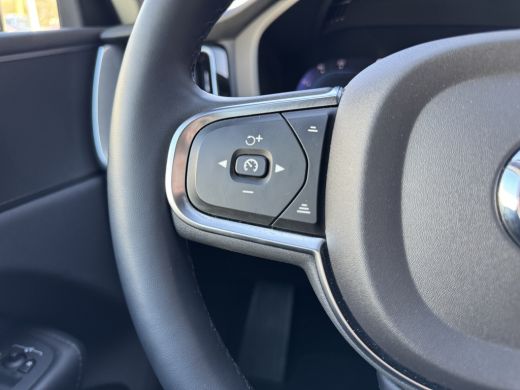 Volvo  XC60 2.0 B4 Momentum | Apple Carplay/Android Auto|telefoonintegratie premium | Cruise control adaptief... ActivLease financial lease