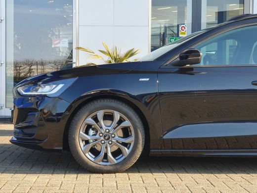 Ford Focus 1.0 EcoB 155PK Automaat Hybrid ST Line Panoramadak | Winterpack | Camera | Elektrisch glazen pano... ActivLease financial lease