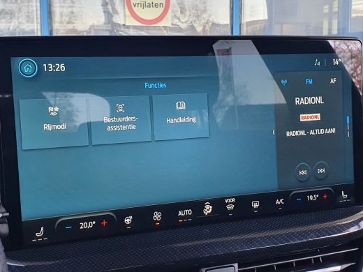 Ford Focus 1.0 ST Line X 155 PK | Winter Pack | 18 inch | Apple Carplay/Android Auto|telefoonintegratie prem... ActivLease financial lease