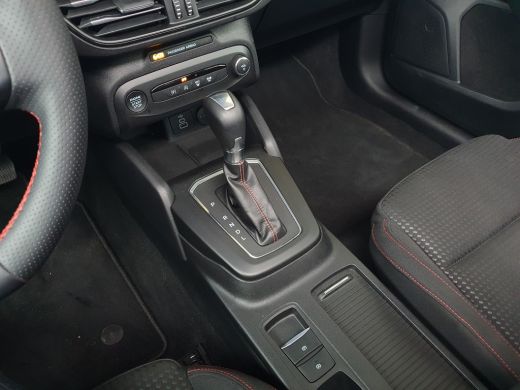 Ford Focus Wagon 1.0 EcoB 155PK Automaat Hybrid ST Line Panoramadak | Winterpack | Camera | Cruise control a... ActivLease financial lease