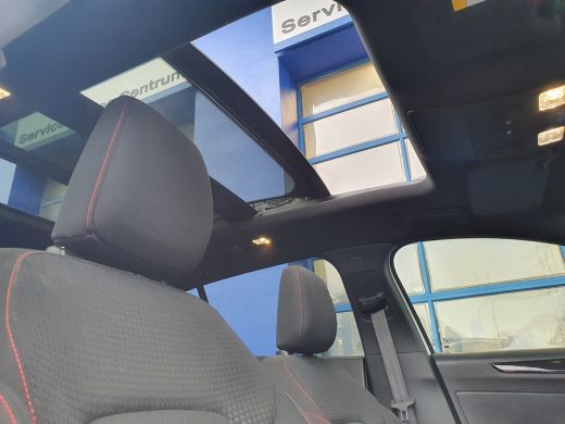 Ford Focus Wagon 1.0 EcoB 155PK Automaat Hybrid ST Line Panoramadak | Winterpack | Camera | Cruise control a... ActivLease financial lease