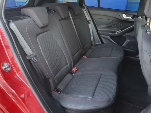 Ford Focus Wagon 1.0 ST Line X | Panoramadak | Adap. Cruise | Winter Pack ActivLease financial lease
