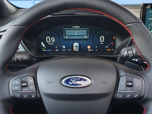 Ford Focus Wagon 1.0 ST Line X | Panoramadak | Adap. Cruise | Winter Pack ActivLease financial lease
