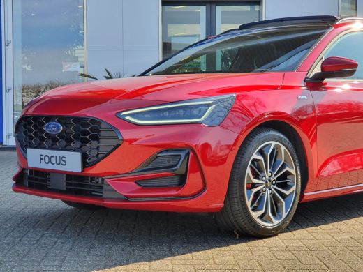 Ford Focus Wagon 1.0 ST Line X | Panoramadak | Adap. Cruise | Winter Pack ActivLease financial lease