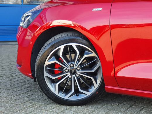 Ford Focus Wagon 1.0 ST Line X | Panoramadak | Adap. Cruise | Winter Pack ActivLease financial lease