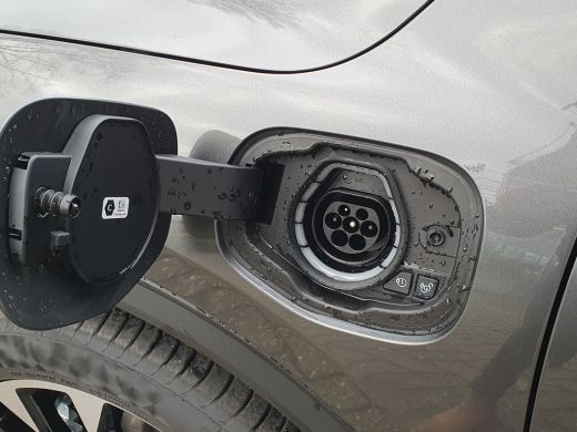 Ford Kuga Ford 2.5 PHEV Active X | Trekhaak | Panoramadak | Adap. Cruise | Dodehoek detectie | Elektrisch g... ActivLease financial lease