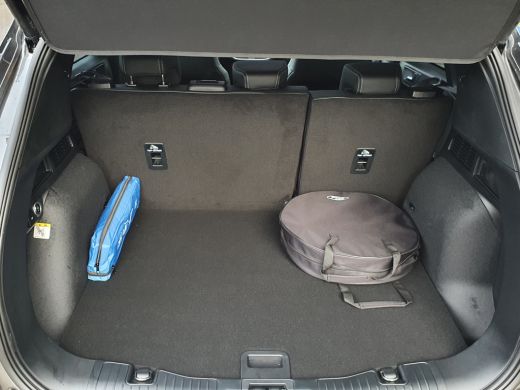 Ford Kuga Ford 2.5 PHEV Active X | Trekhaak | Panoramadak | Adap. Cruise | Dodehoek detectie | Elektrisch g... ActivLease financial lease