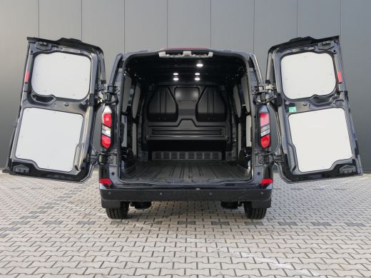 Ford Transit Custom Ford 320 2.0 TDCI L2H1 Limited | Bijrijders Stoel | 17 Inch | Navigatie | Stoelverwarming | 360 C... ActivLease financial lease
