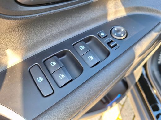 Hyundai Bayon Hyundai 1.0 T-GDI Premium | Achteruitrijcamera | Cruise control | Dodehoekdetectie met correctie ActivLease financial lease