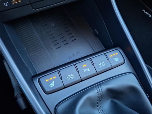 Hyundai Bayon Hyundai 1.0 T-GDI Premium | Achteruitrijcamera | Cruise control | Dodehoekdetectie met correctie ActivLease financial lease