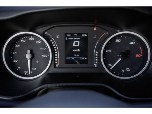 Iveco Daily 35S14 2.3 | Bakwagen met laadklep | Euro 6 | Automaat | Cruise | Airco | Camera ActivLease financial lease