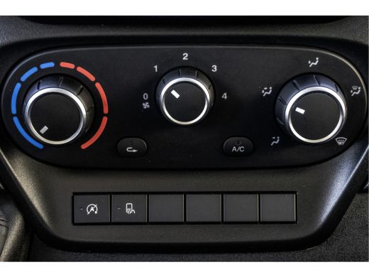 Iveco Daily 35S14 2.3 | Bakwagen met laadklep | Euro 6 | Automaat | Cruise | Airco | Camera ActivLease financial lease