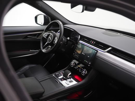 Jaguar F-Pace Jaguar P400e PHEV R-Dynamic S | Pano | Afneembare trekhaak | Black Pack | Adaptieve Cruise Control ActivLease financial lease