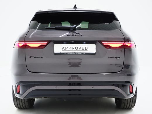 Jaguar F-Pace Jaguar P400e PHEV R-Dynamic S | Pano | Afneembare trekhaak | Black Pack | Adaptieve Cruise Control ActivLease financial lease